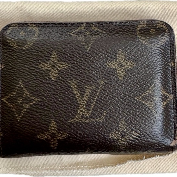 Louis Vuitton Gold Zippy Coin Purse / Credit Card Holder - Picture 4 of 8